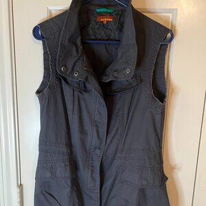 Ambition Dark Grey Vest-Medium
